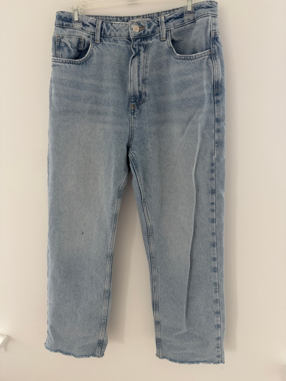 Women’s Size 10 Zara Light Wash High Rise Straight Jeans